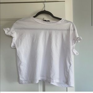 Zara White Cropped Ruffle Sleeve Tshirt Sz M